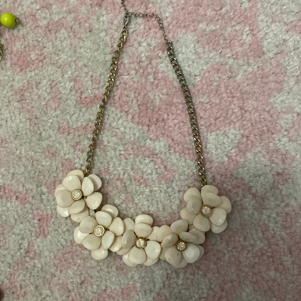 Floral statement necklace